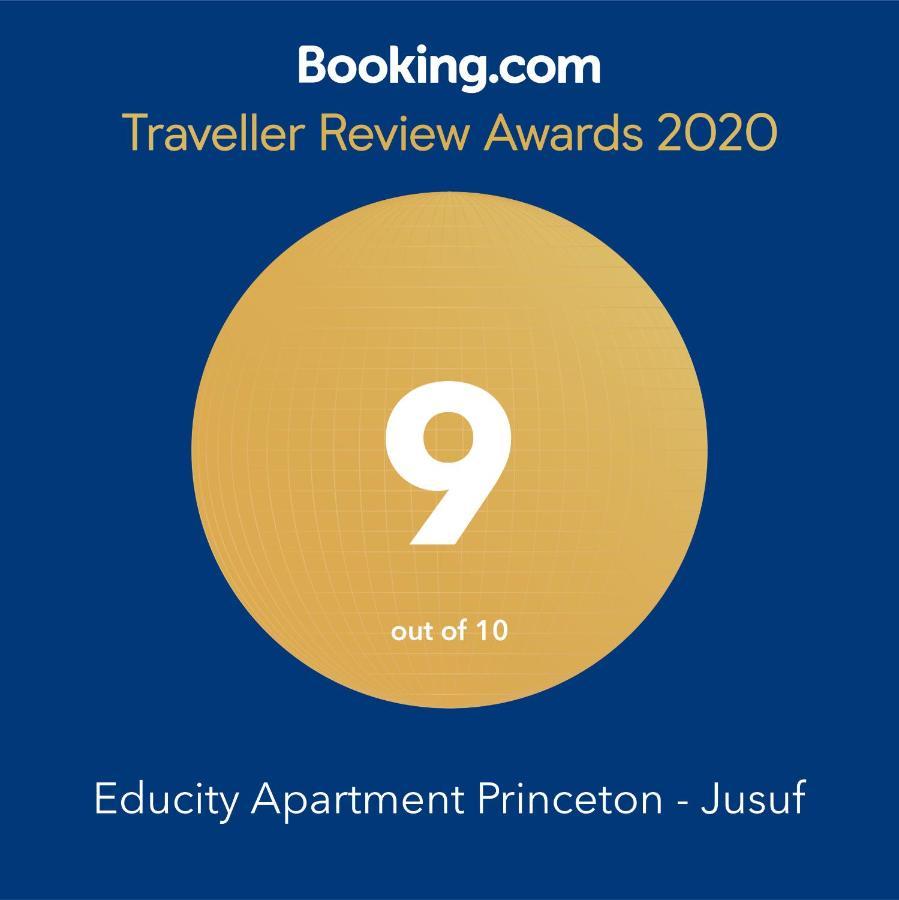 Educity Apartment Princeton - Jusuf スラバヤ エクステリア 写真